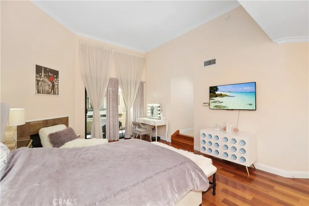2235 Century Hill Los Angeles, CA 90067