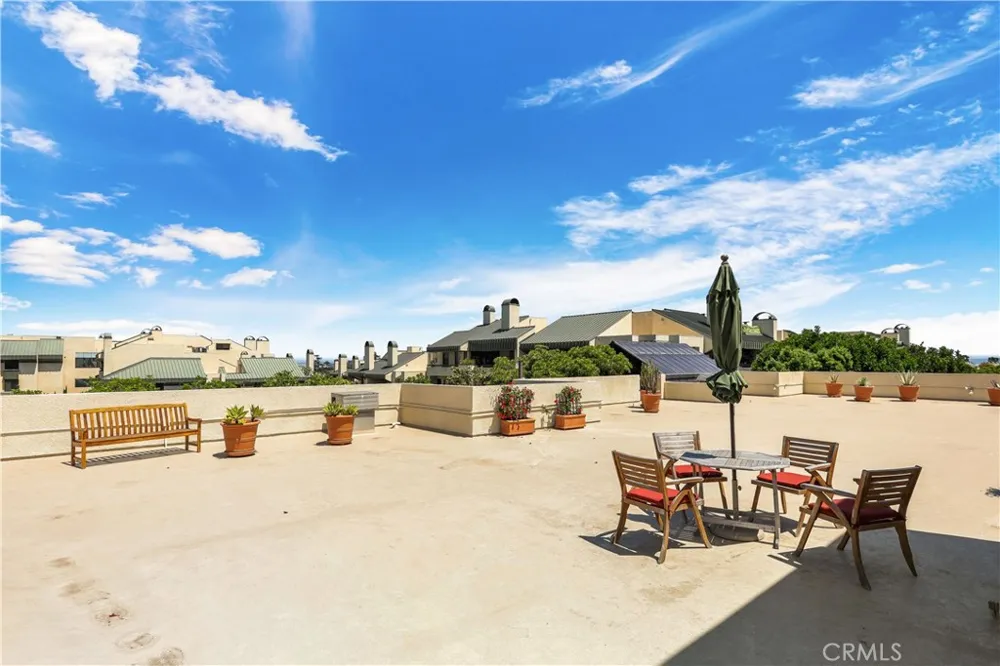 2235 Century Hill Los Angeles, CA 90067