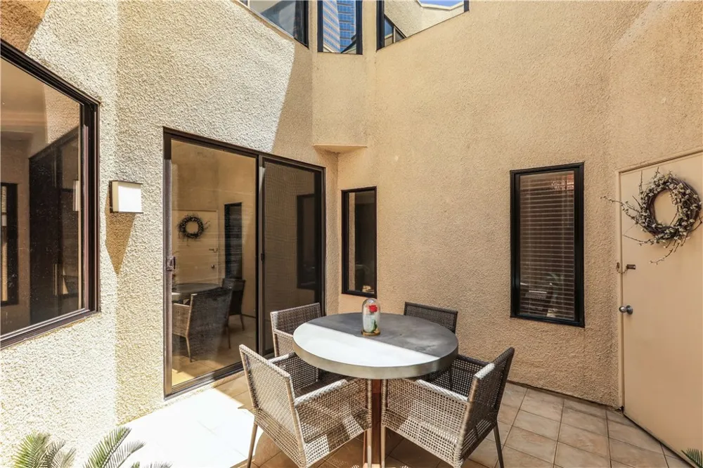 2235 Century Hill Los Angeles, CA 90067