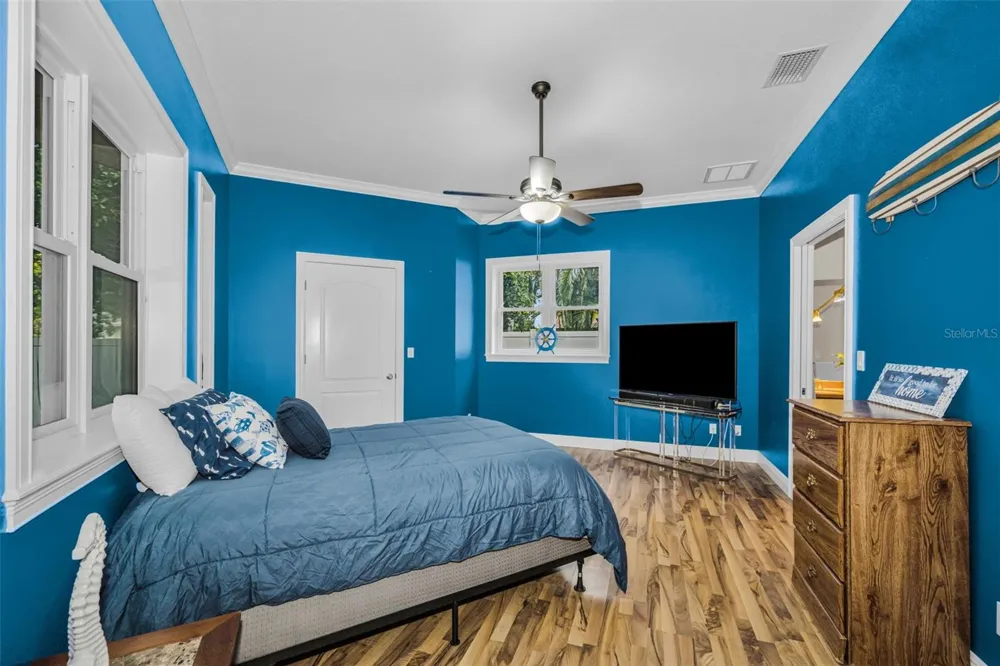 1888 BUGLE LANE Clearwater, FL 33764
