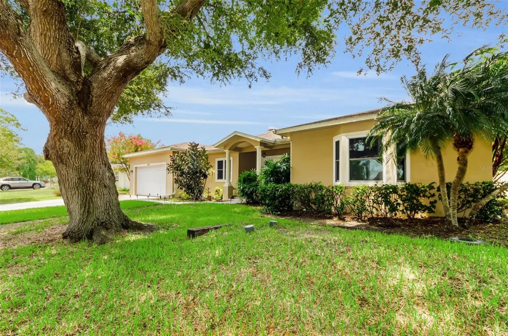 1888 BUGLE LANE Clearwater, FL 33764