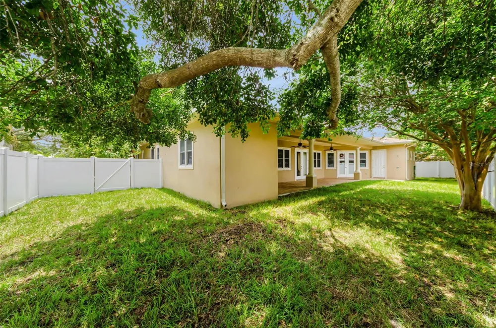 1888 BUGLE LANE Clearwater, FL 33764