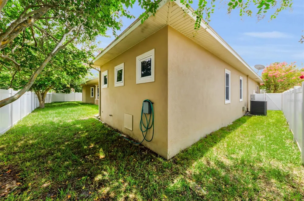 1888 BUGLE LANE Clearwater, FL 33764