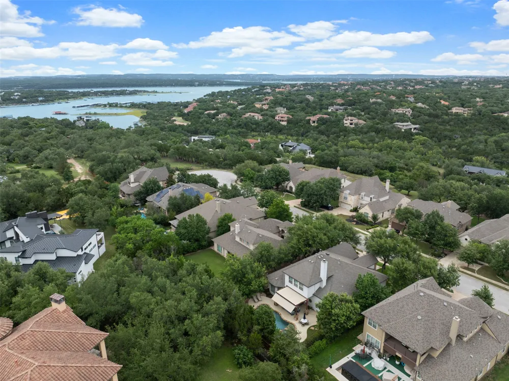 215 Lake Como Drive Lakeway, TX 78734