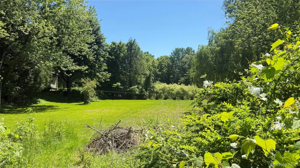 1588 Route 212 Saugerties, NY 12477