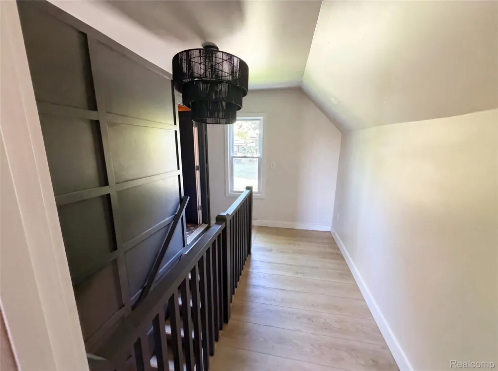492 Algene Street Lake Orion Village, MI 48362