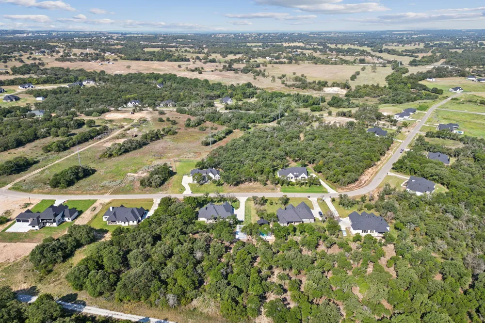 1049 Glenoaks Drive Weatherford, TX 76088