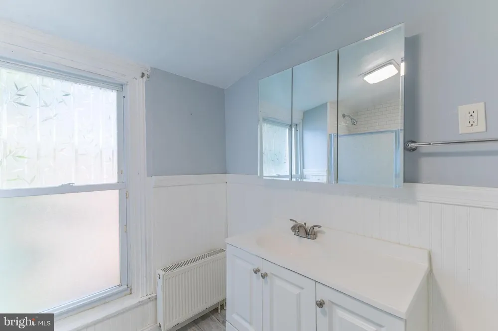 122 W SALAIGNAC STREET Philadelphia, PA 19127
