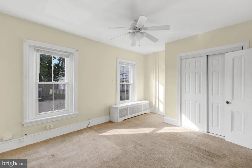 122 W SALAIGNAC STREET Philadelphia, PA 19127