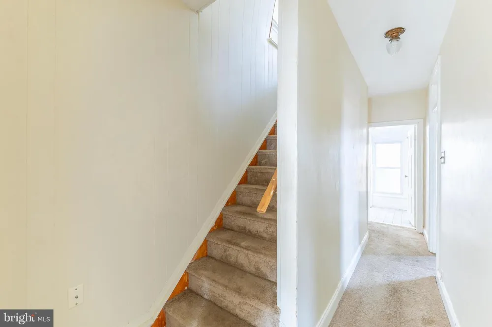 122 W SALAIGNAC STREET Philadelphia, PA 19127