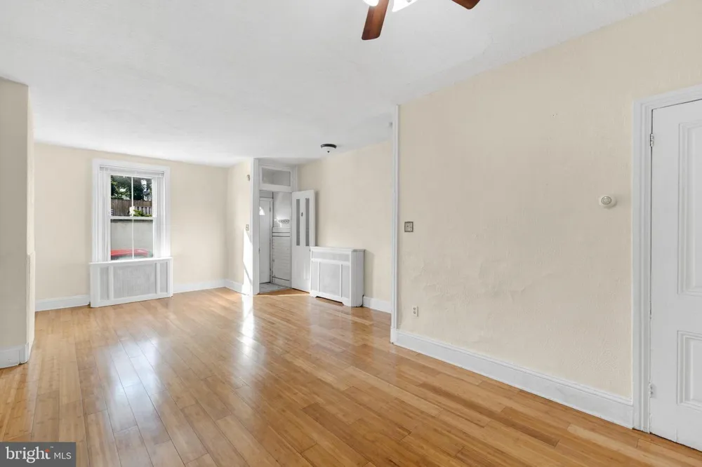 122 W SALAIGNAC STREET Philadelphia, PA 19127