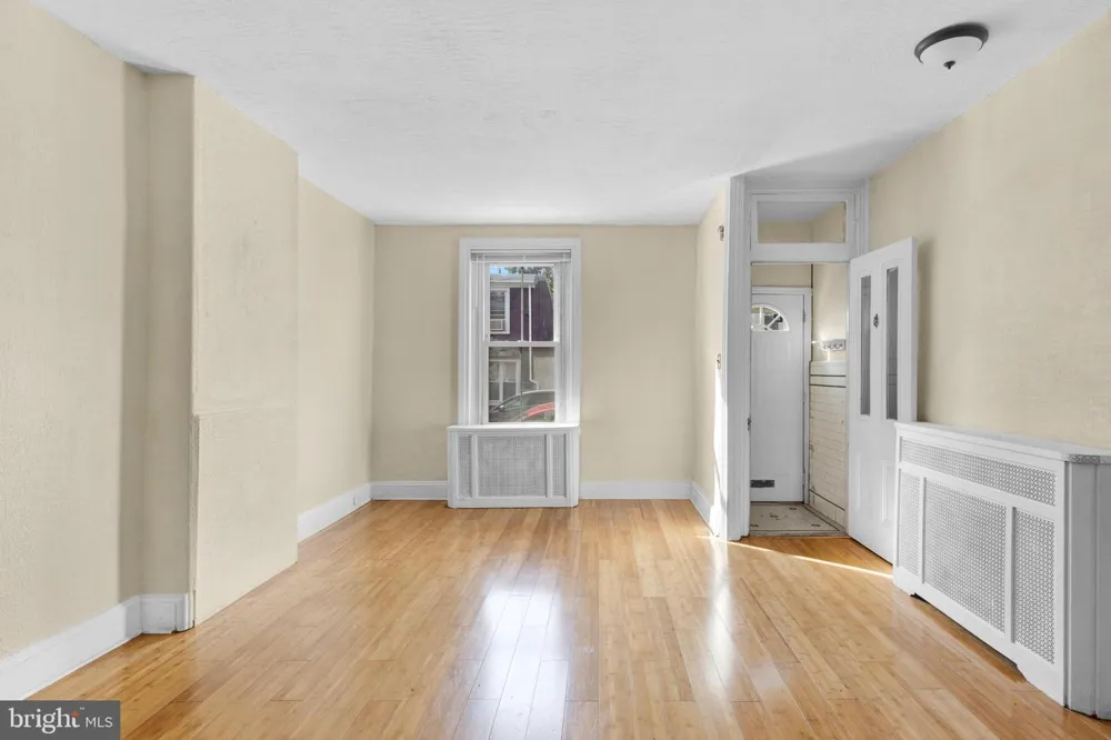 122 W SALAIGNAC STREET Philadelphia, PA 19127
