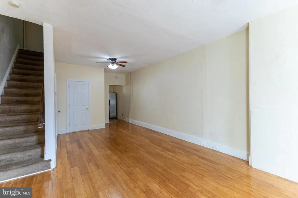 122 W SALAIGNAC STREET Philadelphia, PA 19127