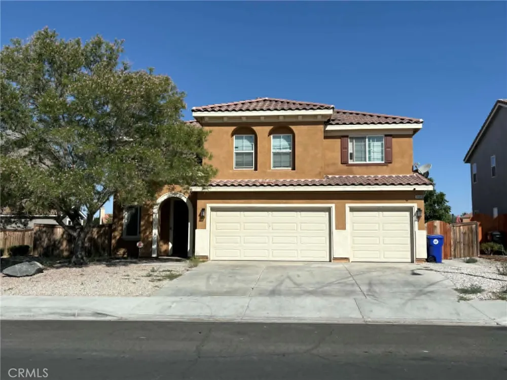15899 Yosemite Street Victorville, CA 92394