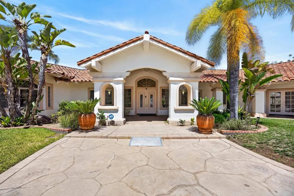 29629 Castleridge Road Valley Center, CA 92082