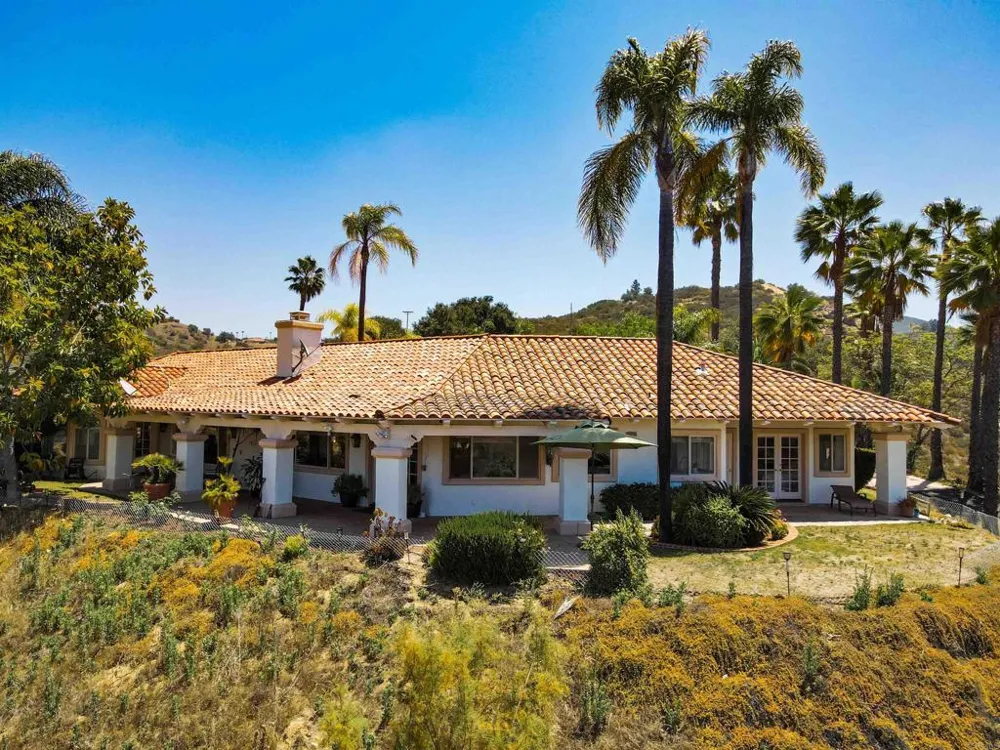 29629 Castleridge Road Valley Center, CA 92082
