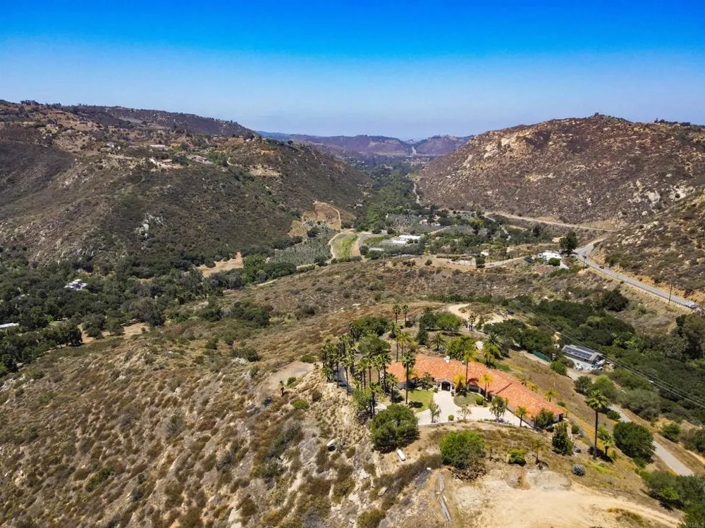 29629 Castleridge Road Valley Center, CA 92082