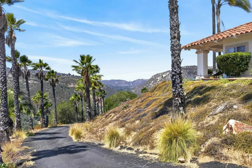 29629 Castleridge Road Valley Center, CA 92082