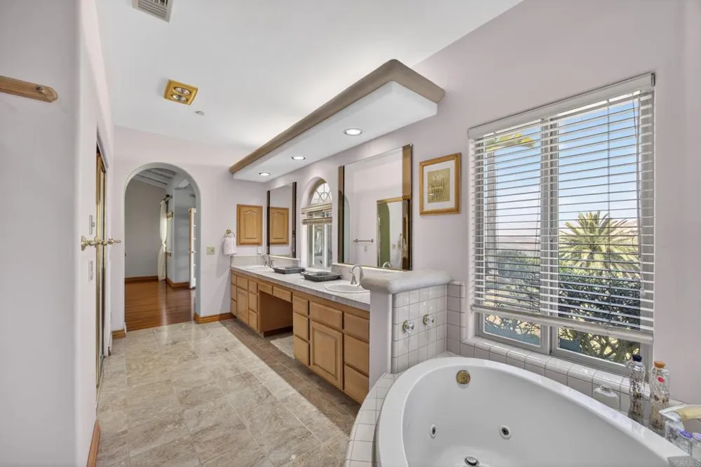 29629 Castleridge Road Valley Center, CA 92082