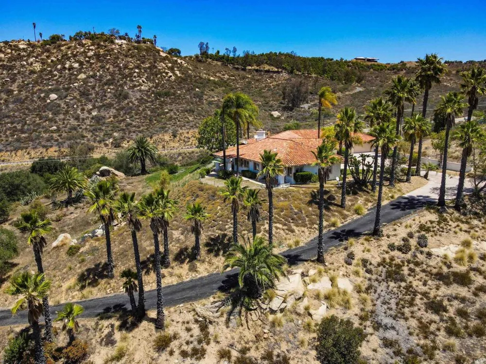 29629 Castleridge Road Valley Center, CA 92082