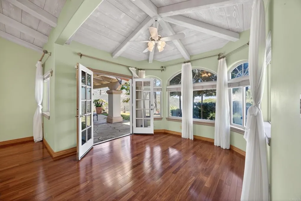 29629 Castleridge Road Valley Center, CA 92082
