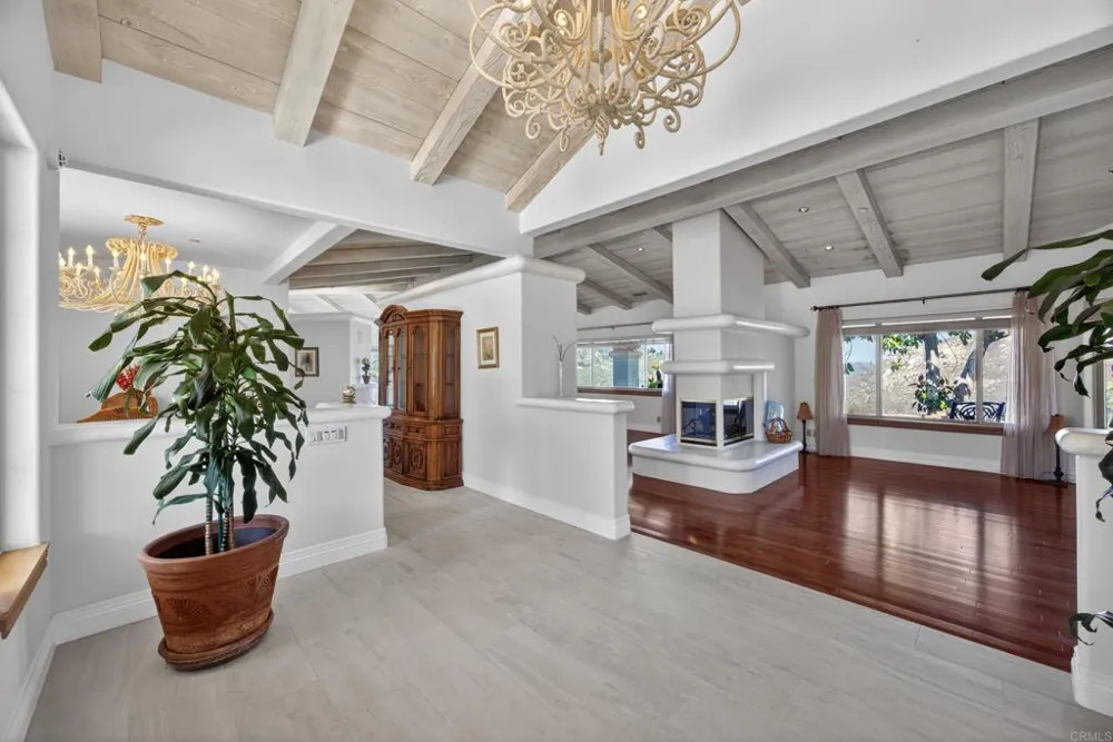 29629 Castleridge Road Valley Center, CA 92082