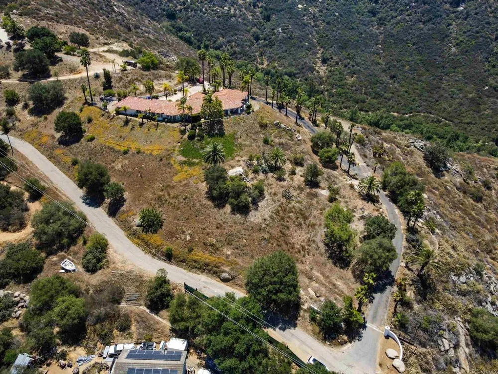29629 Castleridge Road Valley Center, CA 92082