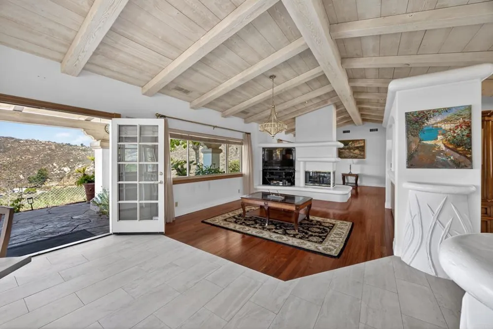 29629 Castleridge Road Valley Center, CA 92082