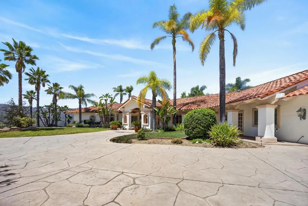 29629 Castleridge Road Valley Center, CA 92082