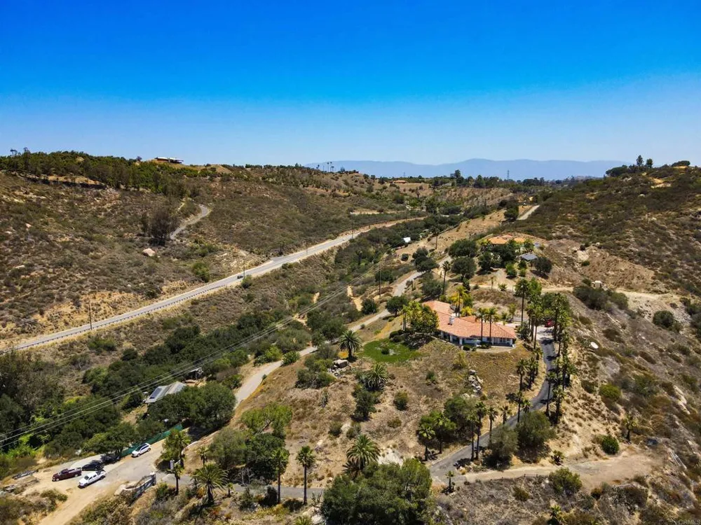 29629 Castleridge Road Valley Center, CA 92082