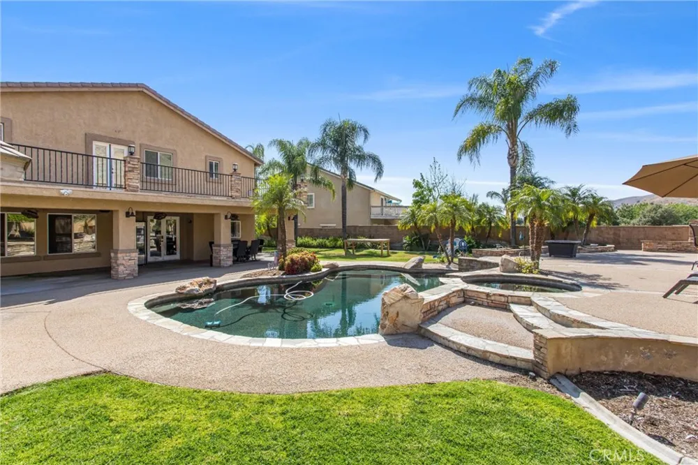 7773 La Cresta Street Highland, CA 92346