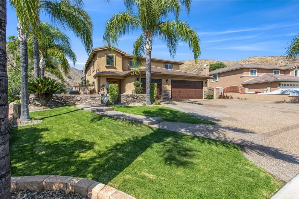 7773 La Cresta Street Highland, CA 92346
