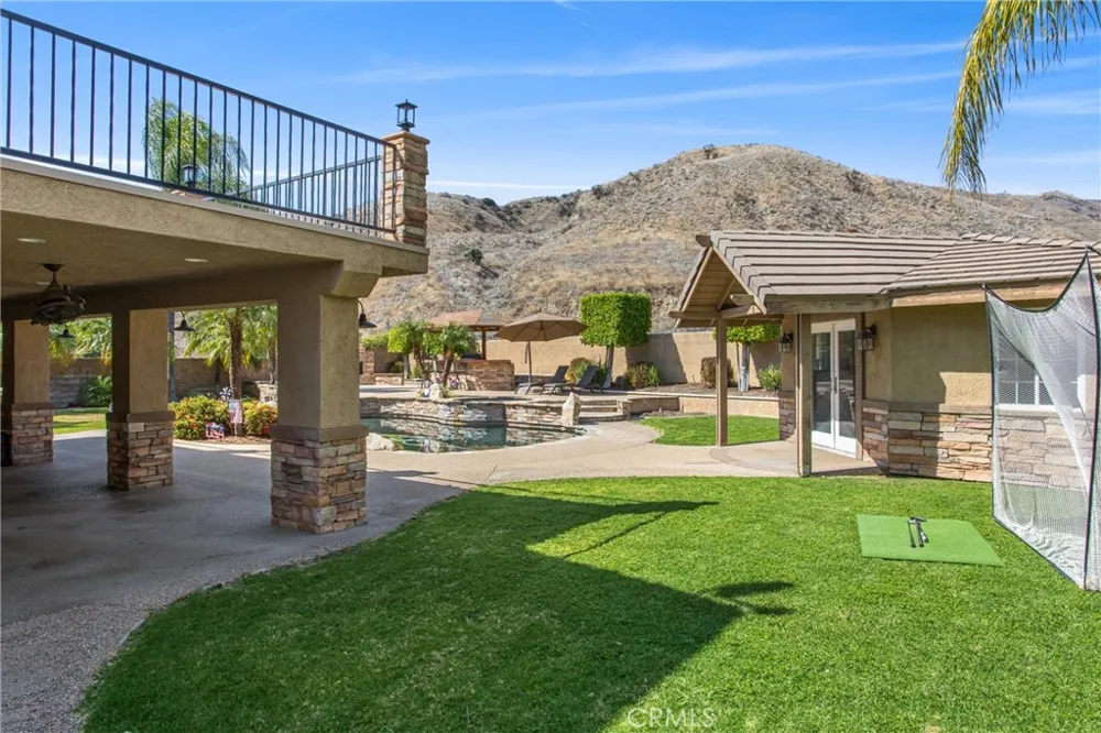 7773 La Cresta Street Highland, CA 92346