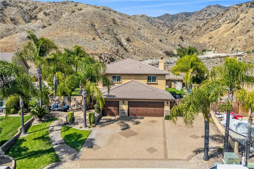 7773 La Cresta Street Highland, CA 92346