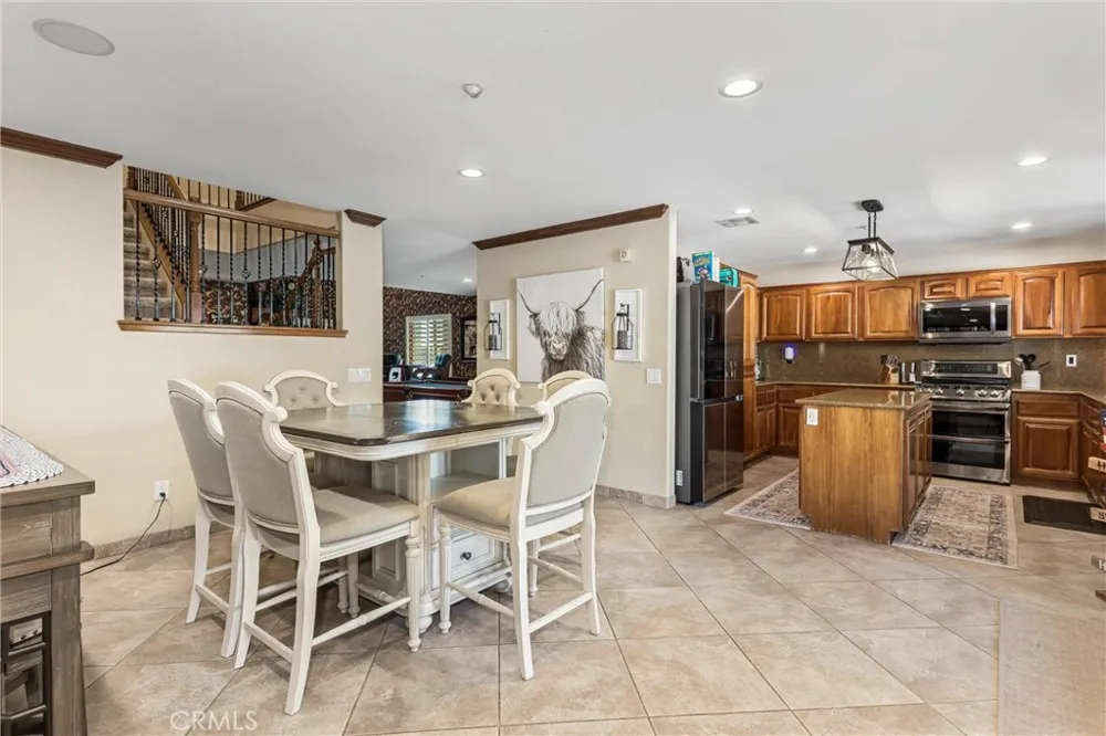 7773 La Cresta Street Highland, CA 92346