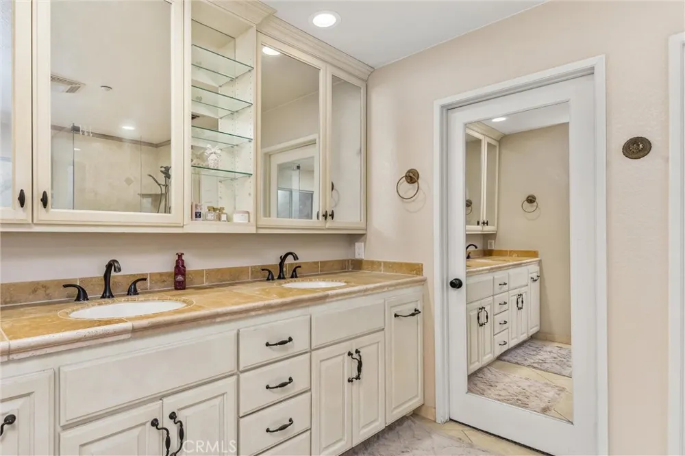 7773 La Cresta Street Highland, CA 92346