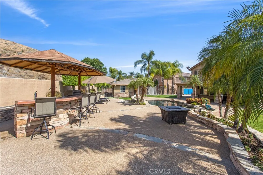 7773 La Cresta Street Highland, CA 92346