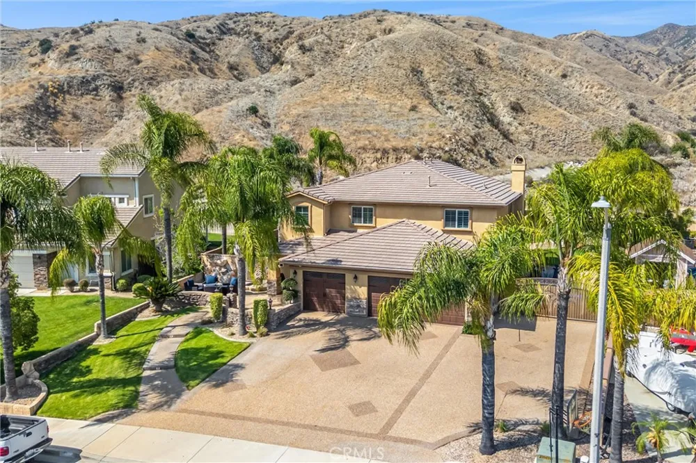 7773 La Cresta Street Highland, CA 92346