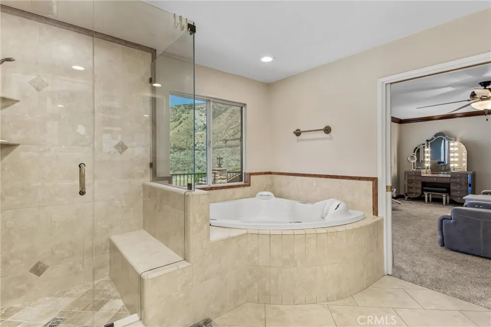 7773 La Cresta Street Highland, CA 92346