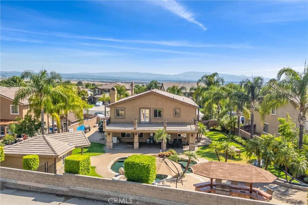 7773 La Cresta Street Highland, CA 92346