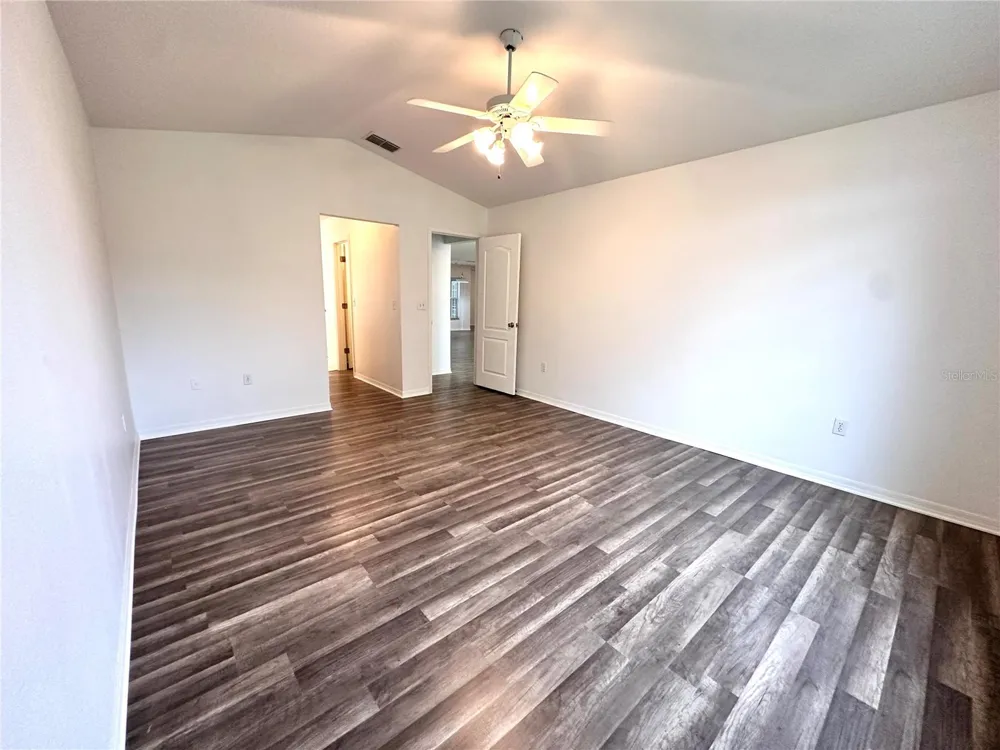29439 SCHINNECOCK HILLS LANE San Antonio, FL 33576