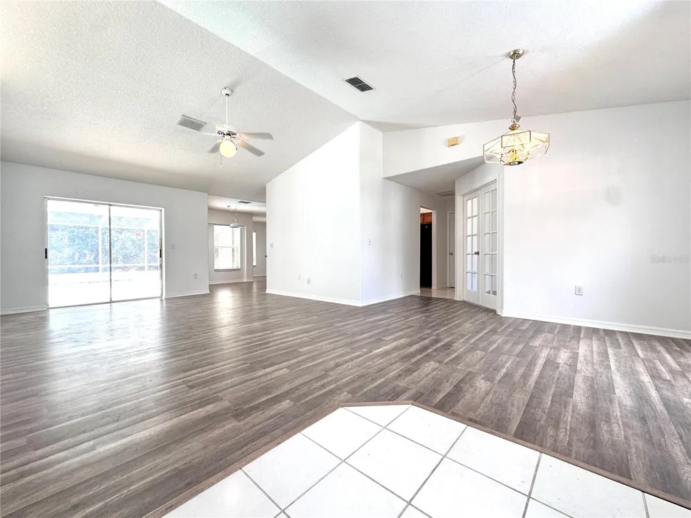 29439 SCHINNECOCK HILLS LANE San Antonio, FL 33576