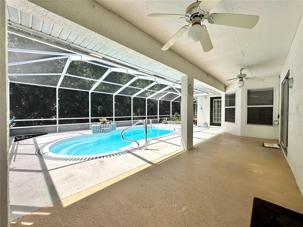 29439 SCHINNECOCK HILLS LANE San Antonio, FL 33576