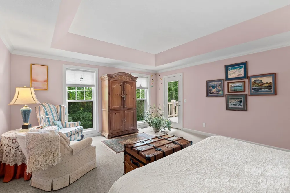 522 Silver Hawk Lane Weaverville, NC 28787