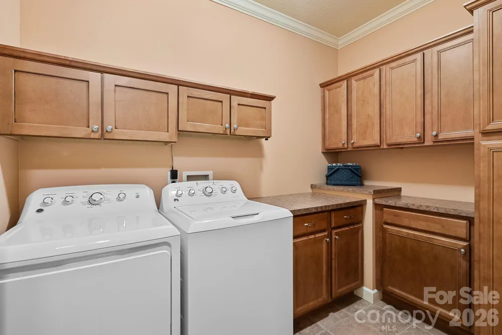 522 Silver Hawk Lane Weaverville, NC 28787