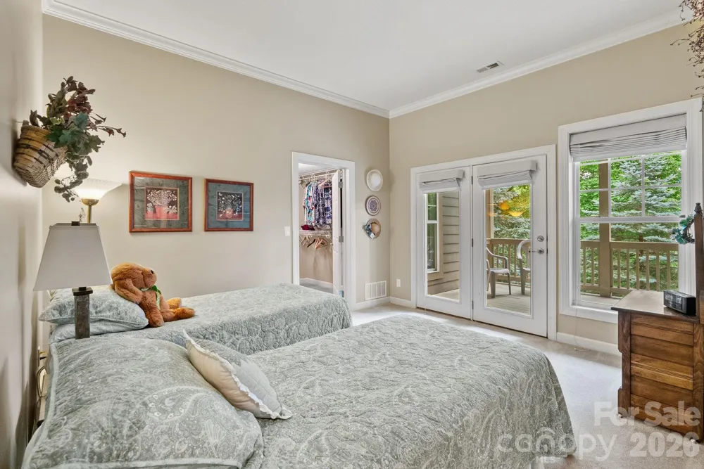 522 Silver Hawk Lane Weaverville, NC 28787