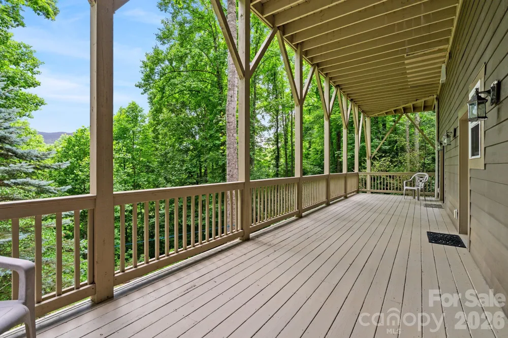 522 Silver Hawk Lane Weaverville, NC 28787