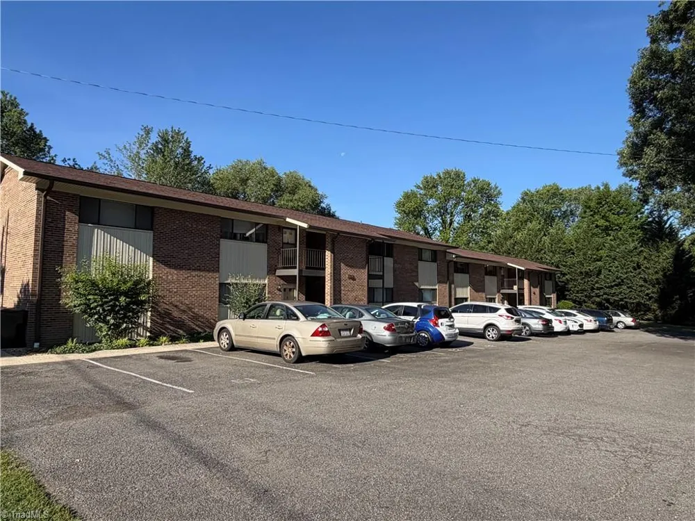201 Quesinberry Road #E2 Mount Airy, NC 27030