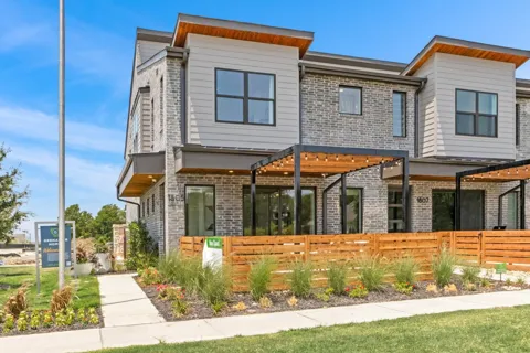 1805 Parkview Drive