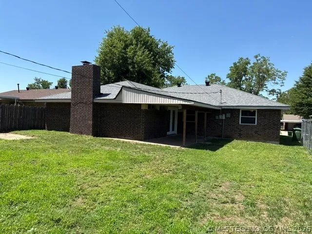 204 E Bass Yukon, OK 73099